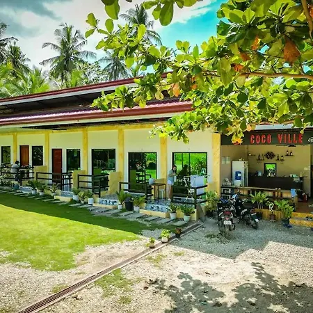 Cocoville Guesthouse Room For 4
