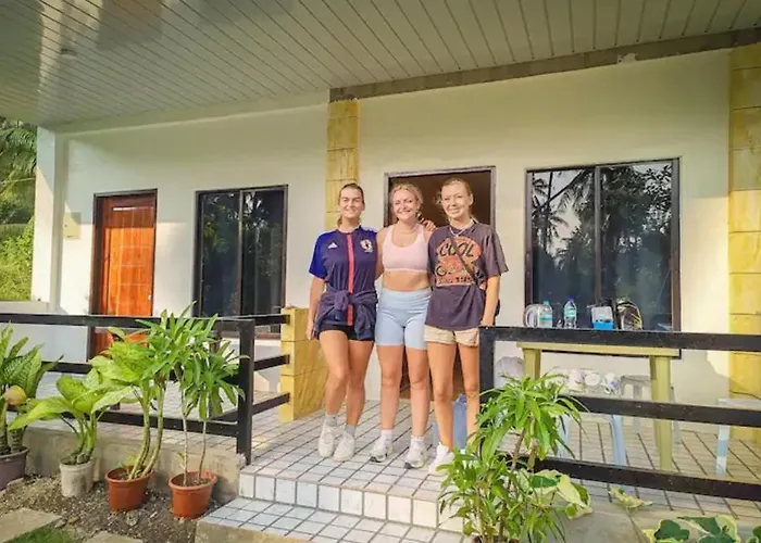 Cocoville For 4 Guest house Alegria (Cebu)